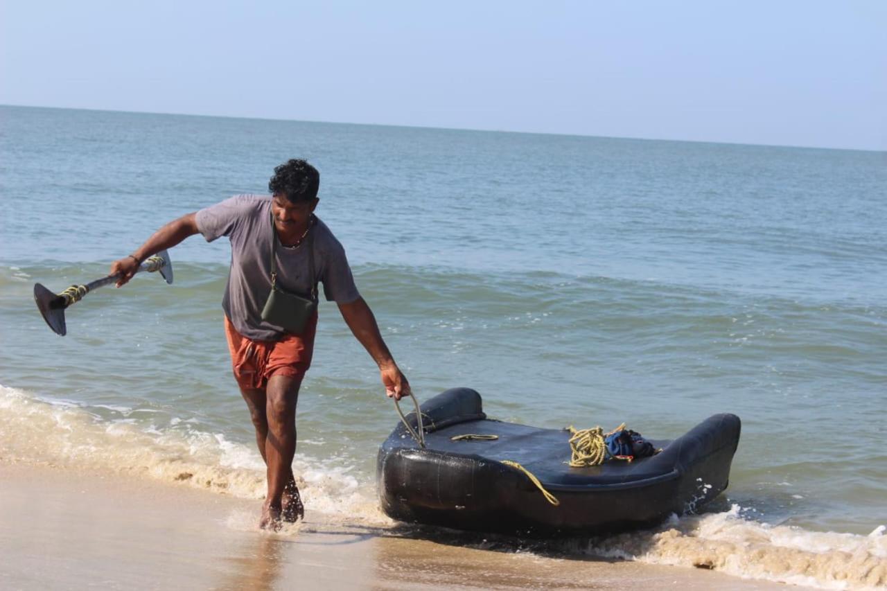Peace And Love Stay Alappuzha Bagian luar foto